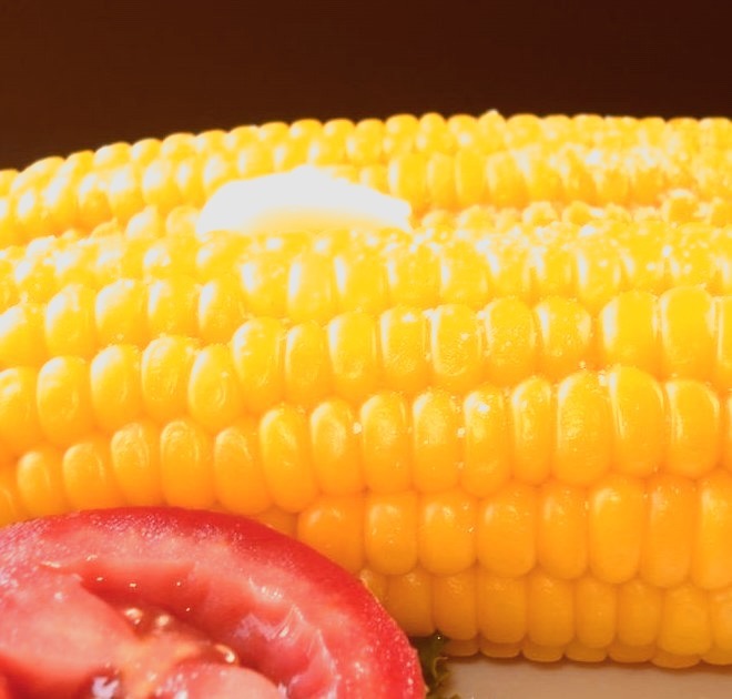 Corn On The Cob (Easy Cleaning and Shucking)